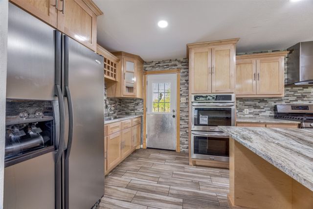 17 Macarthur Drive, Denison, TX 75020