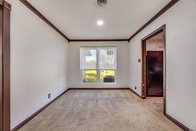 17 Macarthur Drive, Denison, TX 75020