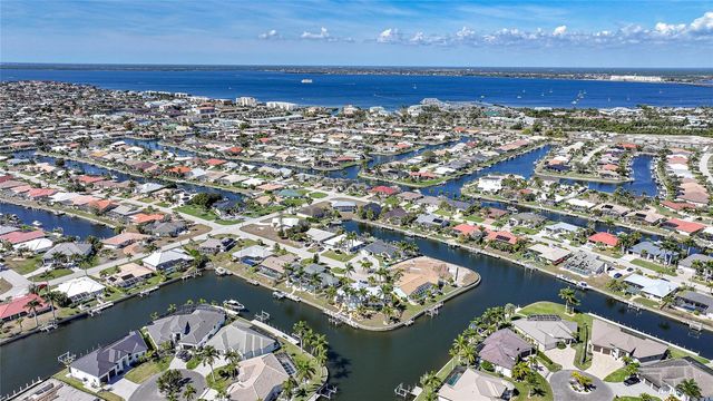 803 LUCIA DRIVE, Punta Gorda, FL 33950