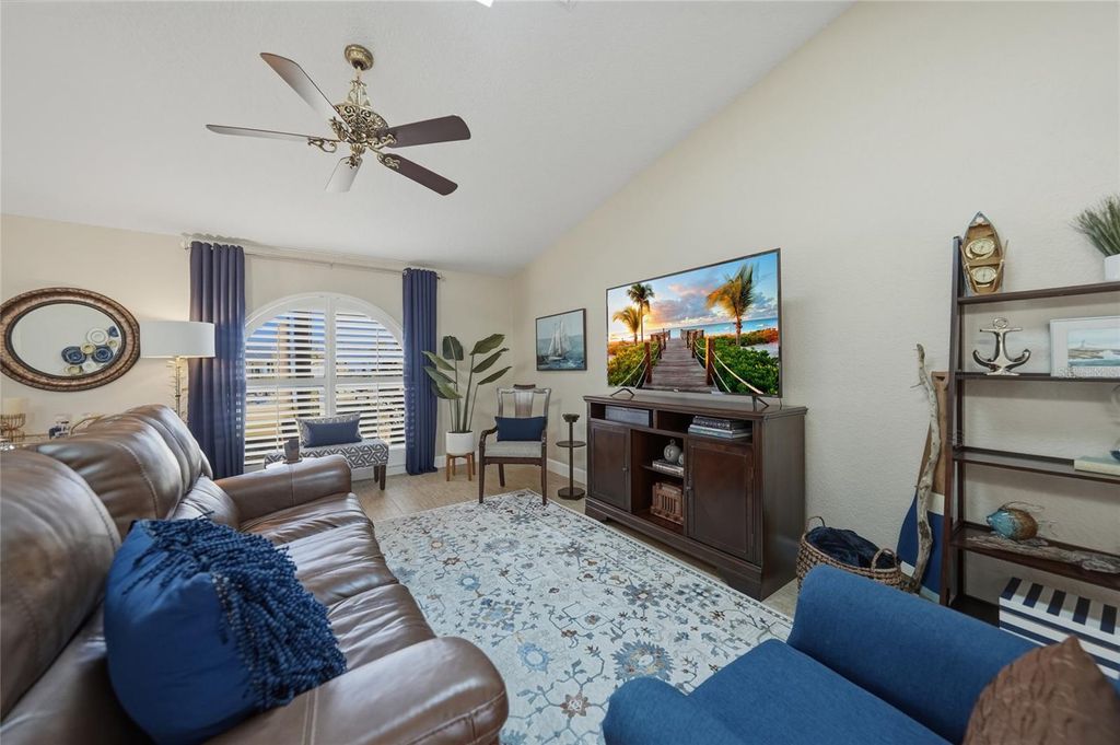 Image 14 of property listing at 803 LUCIA DRIVE, Punta Gorda, FL 33950