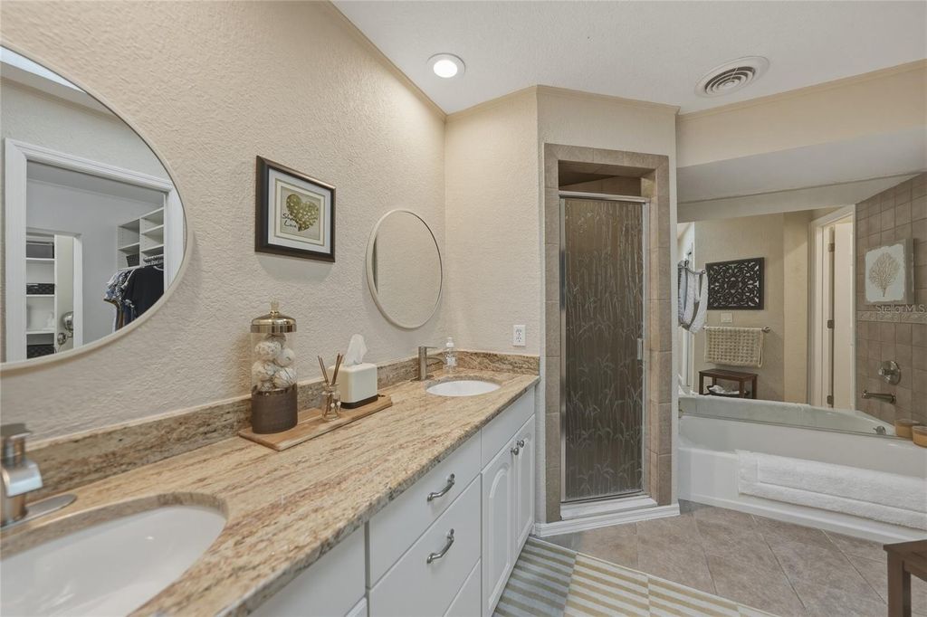 Image 32 of property listing at 803 LUCIA DRIVE, Punta Gorda, FL 33950