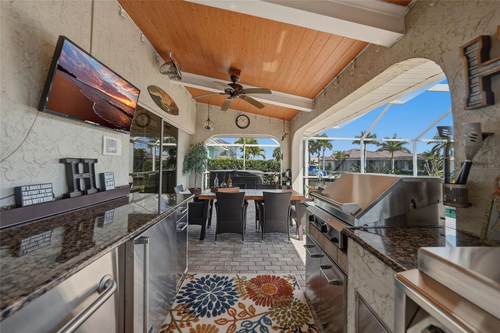 Image 44 of property listing at 803 LUCIA DRIVE, Punta Gorda, FL 33950