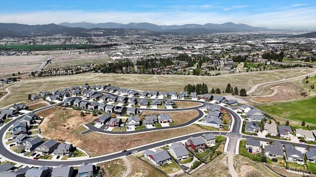 256 S Legacy Ridge Dr, Liberty Lake, WA 99019
