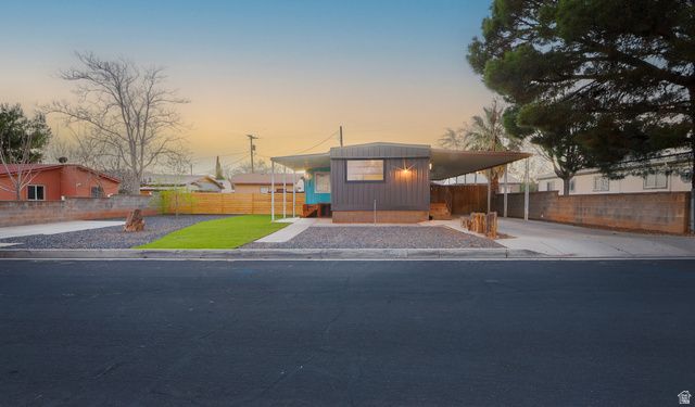 422 S 175 E, Ivins, UT 84738