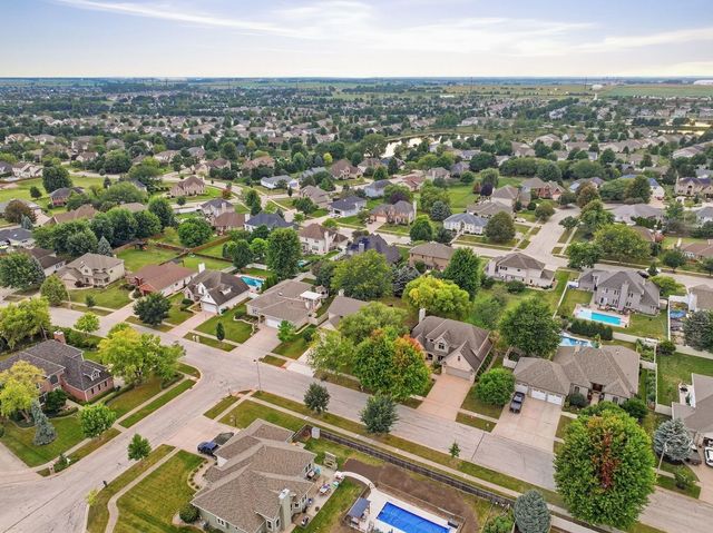 505 Buckingham Place, Shorewood, IL 60404