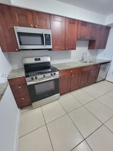 2005 Sans Souci Blvd 305, North Miami, FL 33181