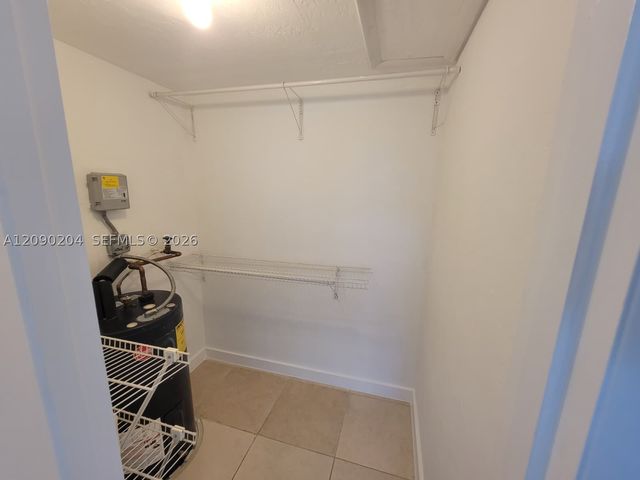 2005 Sans Souci Blvd 305, North Miami, FL 33181