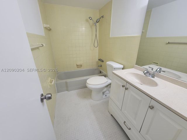 2005 Sans Souci Blvd 305, North Miami, FL 33181