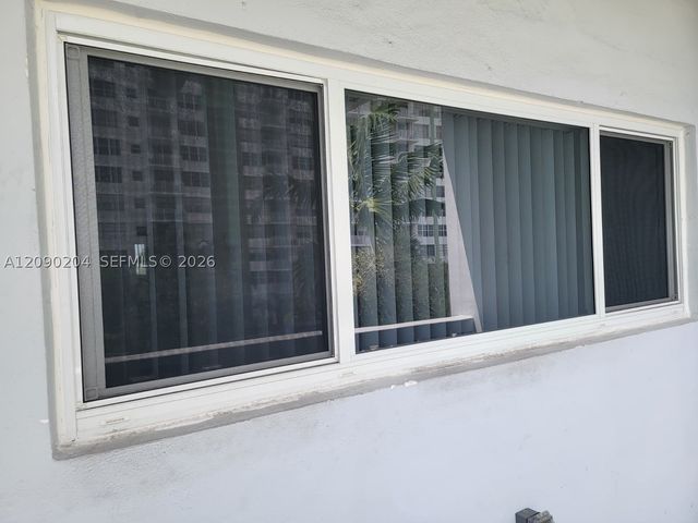 2005 Sans Souci Blvd 305, North Miami, FL 33181