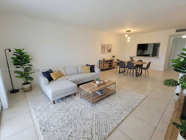 2005 Sans Souci Blvd 305, North Miami, FL 33181