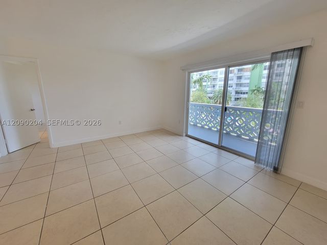 2005 Sans Souci Blvd 305, North Miami, FL 33181