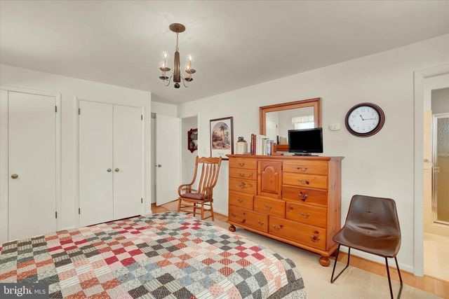2770 CARNEGIE RD, York, PA 17402
