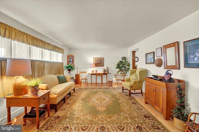 2770 CARNEGIE RD, York, PA 17402