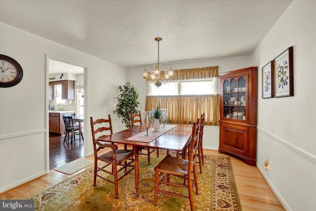 2770 CARNEGIE RD, York, PA 17402
