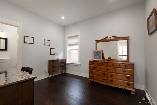 6438 W Dakin Street, Chicago, IL 60634