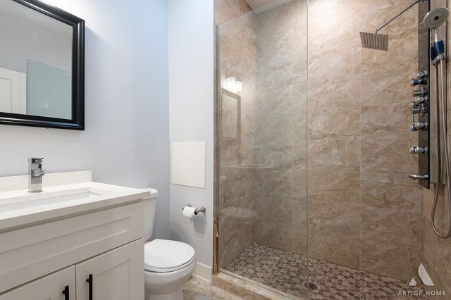 6438 W Dakin Street, Chicago, IL 60634