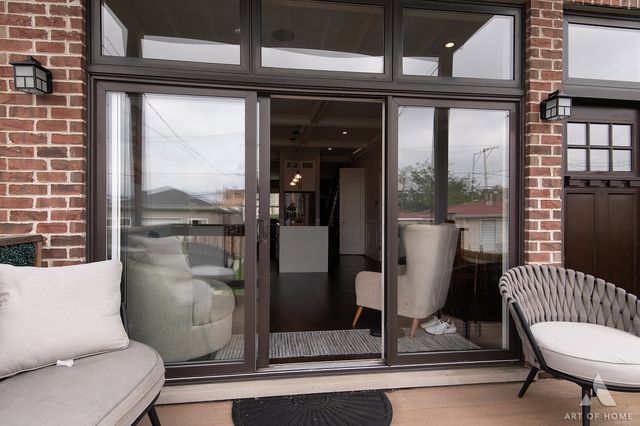 6438 W Dakin Street, Chicago, IL 60634