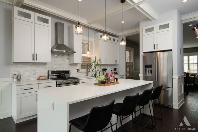 6438 W Dakin Street, Chicago, IL 60634