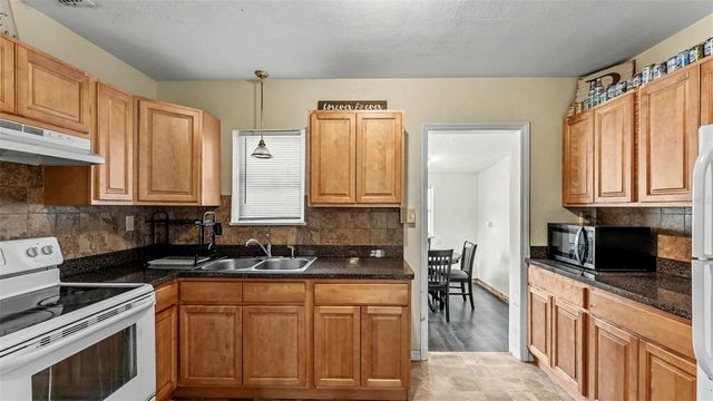 112 PALM DRIVE, Winter Haven, FL 33880