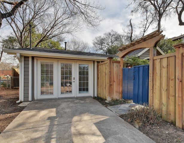 1909 WINSTED LN, Austin, TX 78703