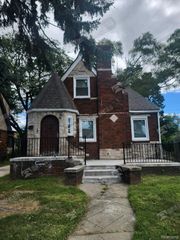 13944 Mansfield Street, Detroit, MI 48227