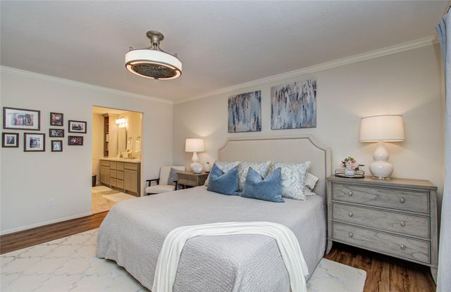 7575 Katy Freeway 113, Houston, TX 77024