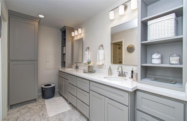 7575 Katy Freeway 113, Houston, TX 77024