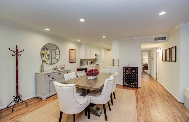 7575 Katy Freeway 113, Houston, TX 77024