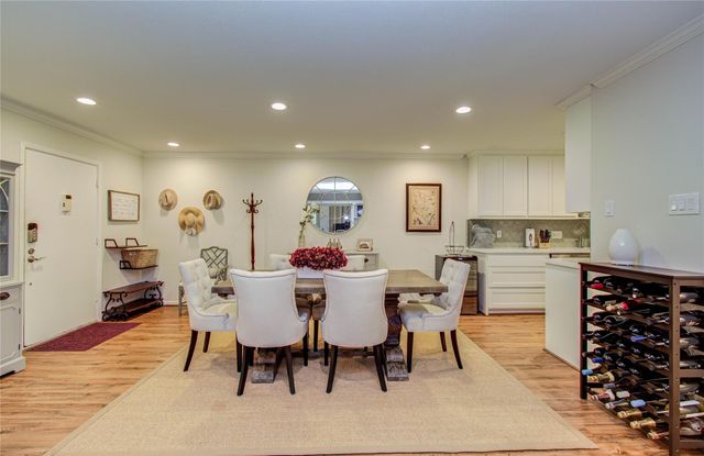 7575 Katy Freeway 113, Houston, TX 77024