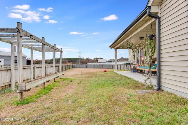 43 Covington Court, New Bern, NC 28560