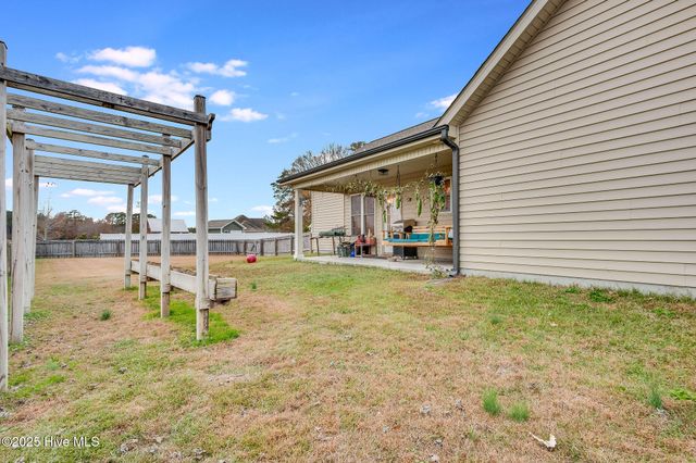 43 Covington Court, New Bern, NC 28560