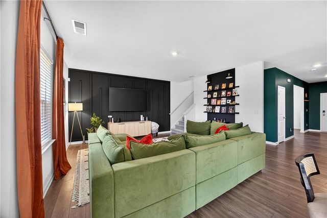 845 Delft Way, Hampton, GA 30228