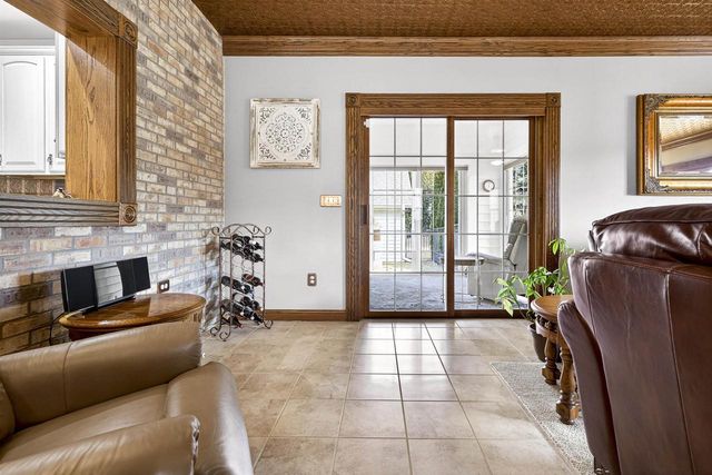 5565 APPLEWOOD COURT, Hartford, WI 53027