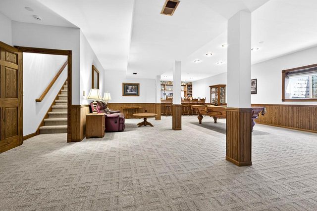 5565 APPLEWOOD COURT, Hartford, WI 53027