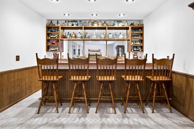 5565 APPLEWOOD COURT, Hartford, WI 53027