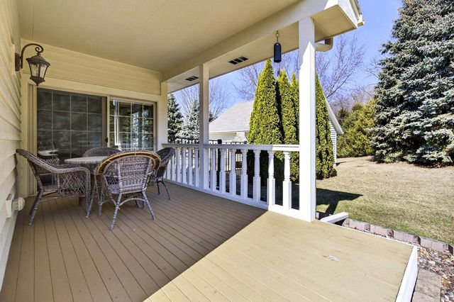 5565 APPLEWOOD COURT, Hartford, WI 53027