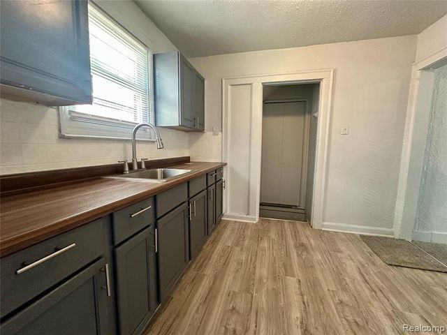 14905 Littlefield Street, Detroit, MI 48227