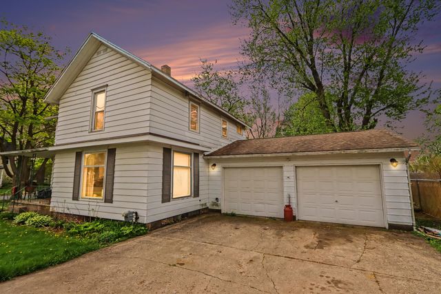 126 E South Street, Vicksburg, MI 49097