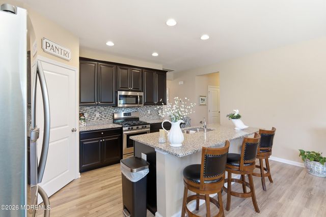 16 Raccoon Lane, Barnegat, NJ 08005