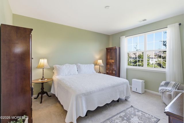 16 Raccoon Lane, Barnegat, NJ 08005