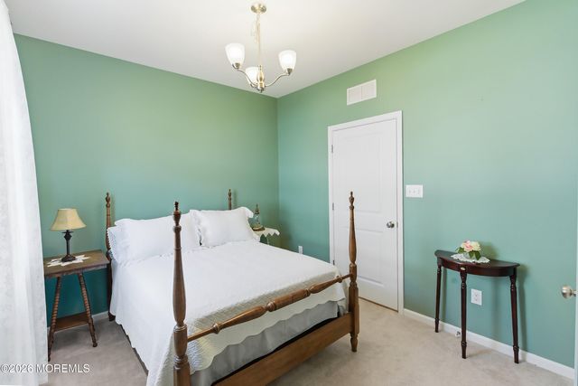 16 Raccoon Lane, Barnegat, NJ 08005