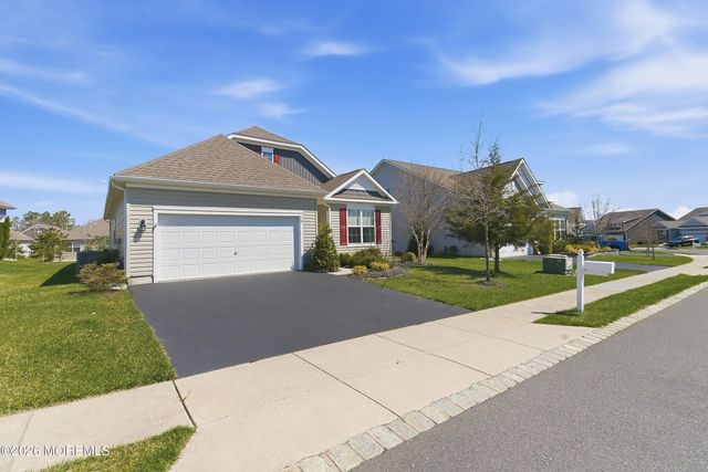 16 Raccoon Lane, Barnegat, NJ 08005