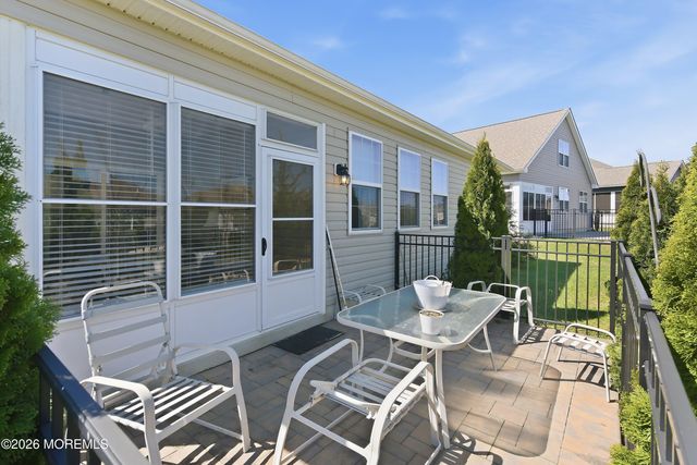 16 Raccoon Lane, Barnegat, NJ 08005