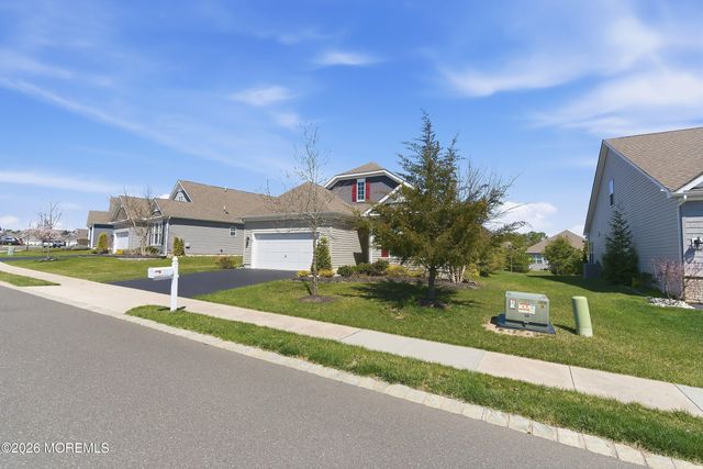 16 Raccoon Lane, Barnegat, NJ 08005