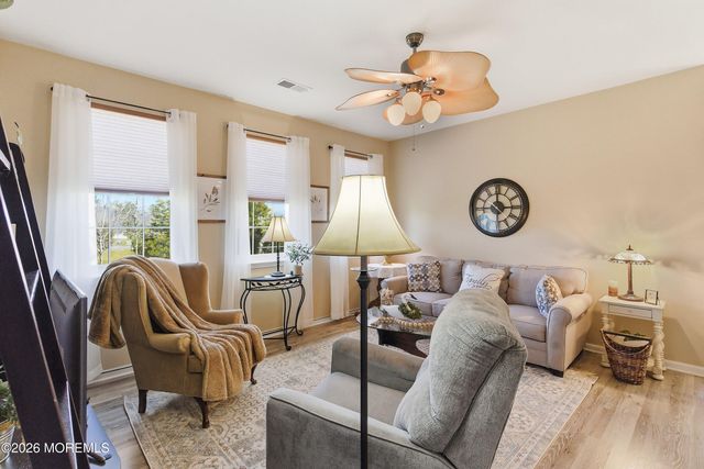16 Raccoon Lane, Barnegat, NJ 08005