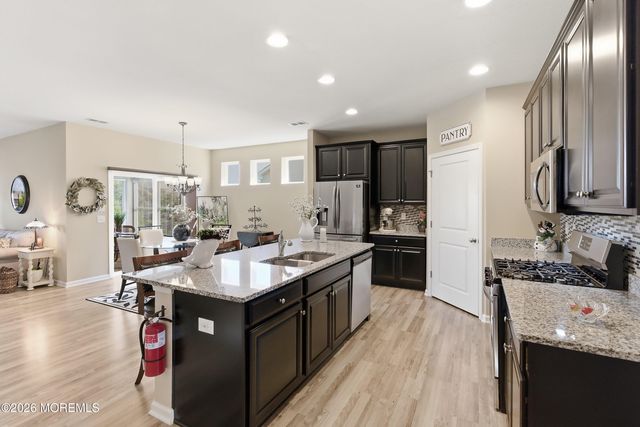 16 Raccoon Lane, Barnegat, NJ 08005