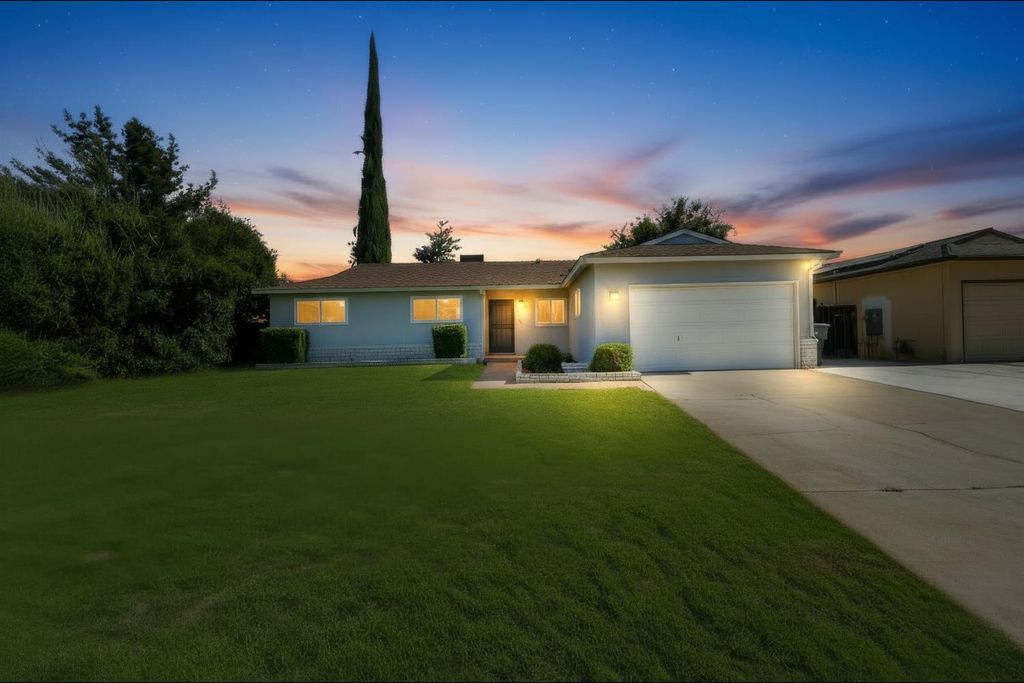 Image 1 of property listing at 1767 Gettysburg Avenue, Clovis, CA 93611