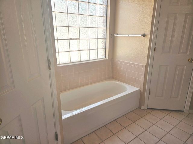 1120 COYOTE Lane, El Paso, TX 79912