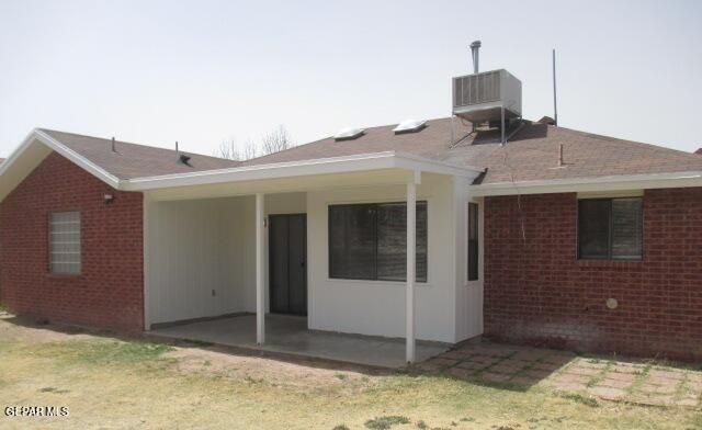 1120 COYOTE Lane, El Paso, TX 79912