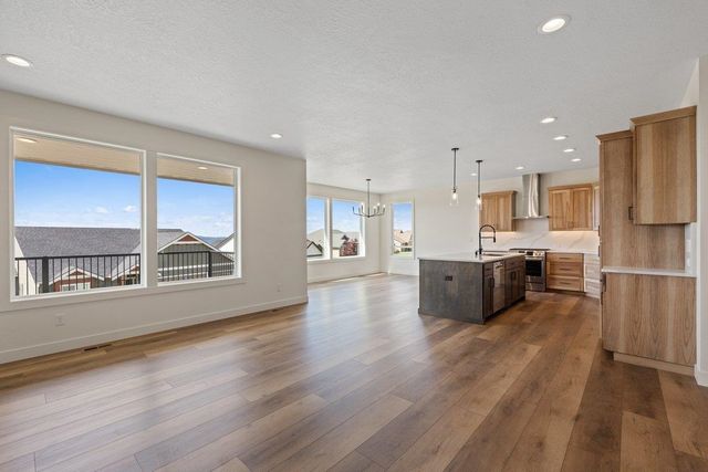 8930 E Ridgeline Ln, Spokane, WA 99217